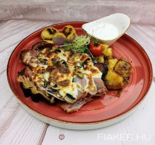 Kemencében sült csülök szelet