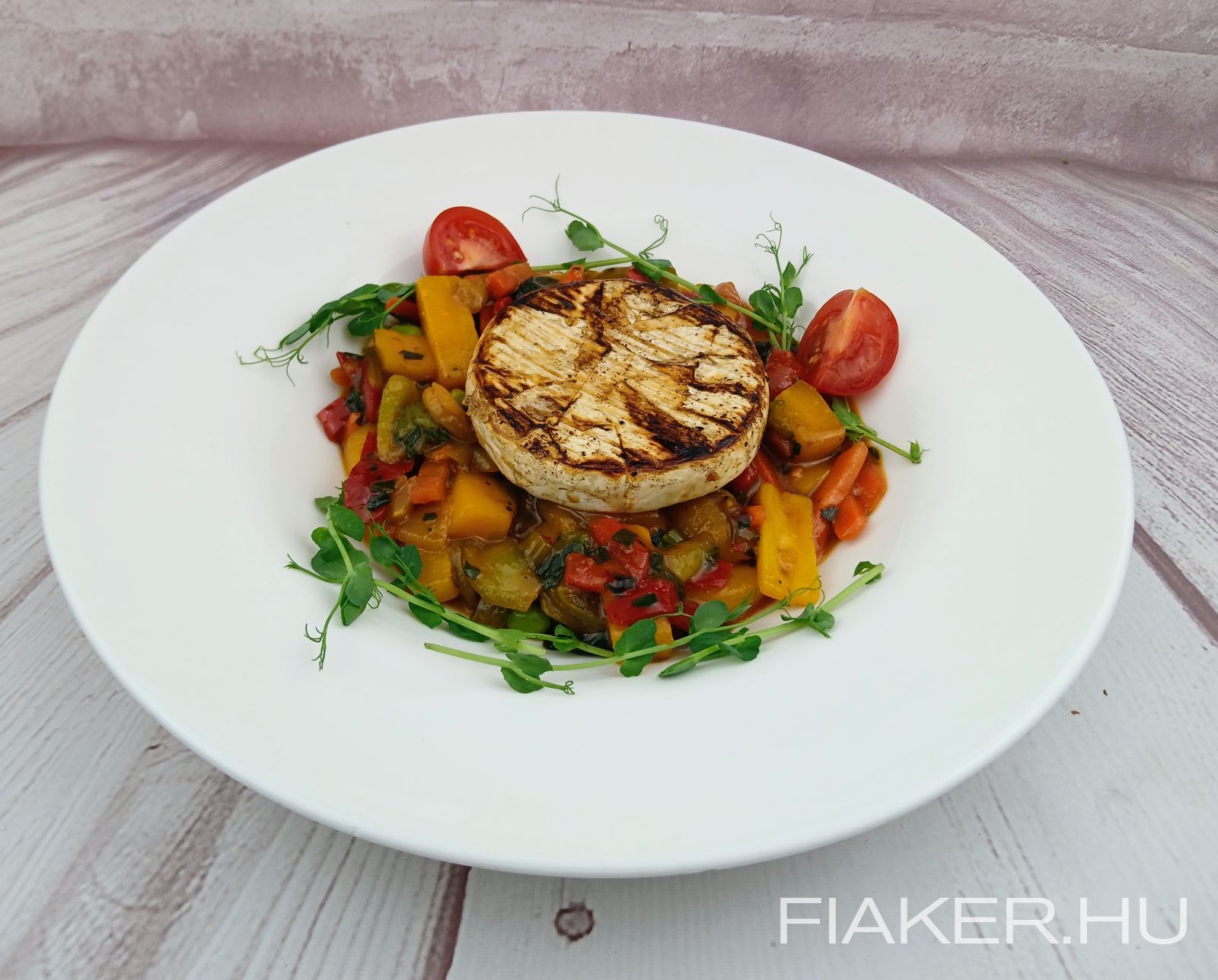 ! ÚJ ! Vega: Serpenyős szezon-zöldségek, grillezett camambert