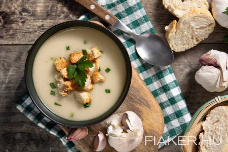 Fokhagyma-krémleves