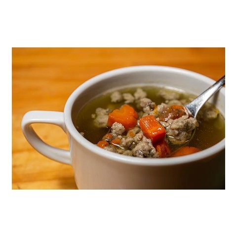 Húsleves májgombóccal